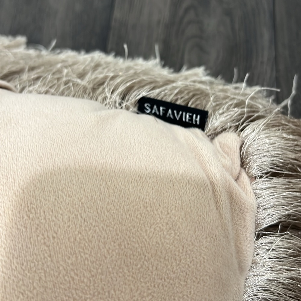 Safavieh chic accent shag pillows - Picture 7 of 9